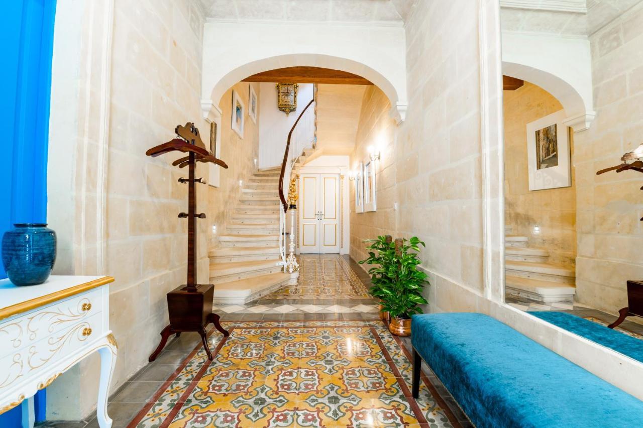 Monreal Boutique Townhouse - R024Rm5 Hotel Paola Exterior foto